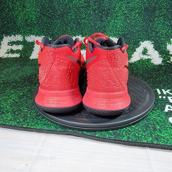Nike Kyrie 3 Three Point Contest Candy Apple Red Shoes 852395-600 Mens Size 11 main image 6
